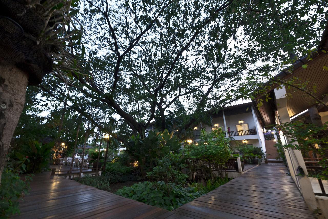 树屋酒店 Sisaket 外观 照片